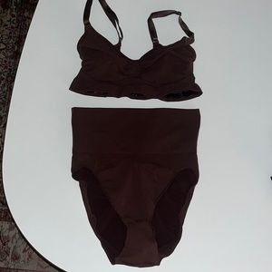 Skims shape wear bra and panty set brown brand new